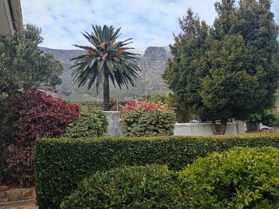 3 Bedroom Property for Sale in Vredehoek Western Cape